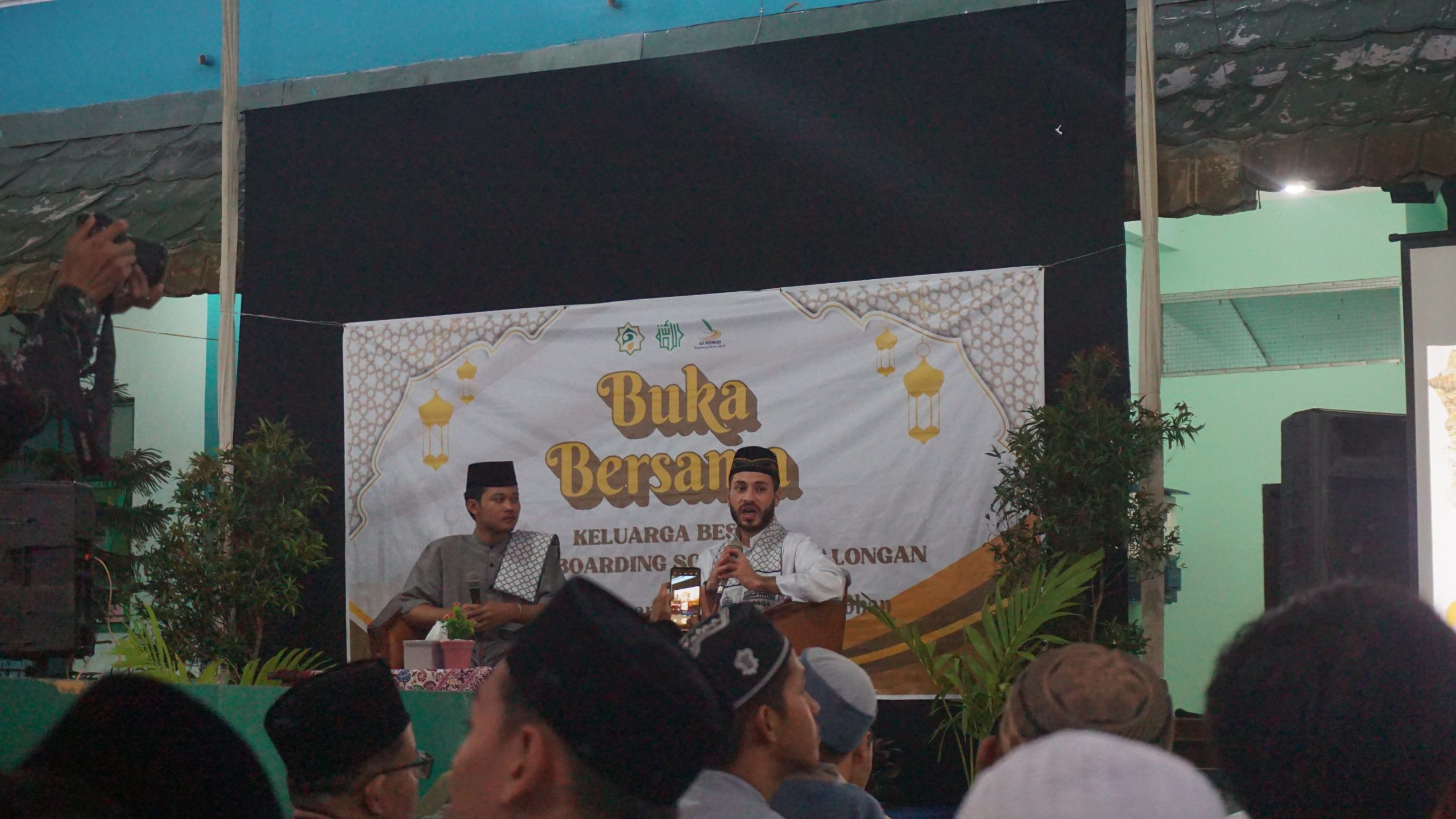 Assalaam Baording School Pekalongan Datangkan Syekh Palestina