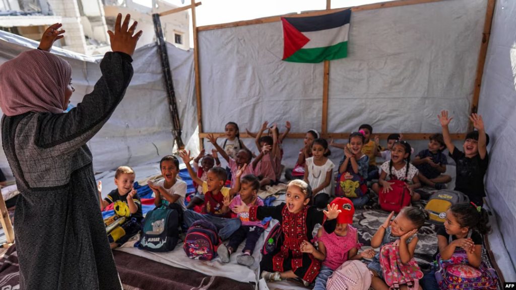 Kegiatan Belajar Anak-Anak Gaza