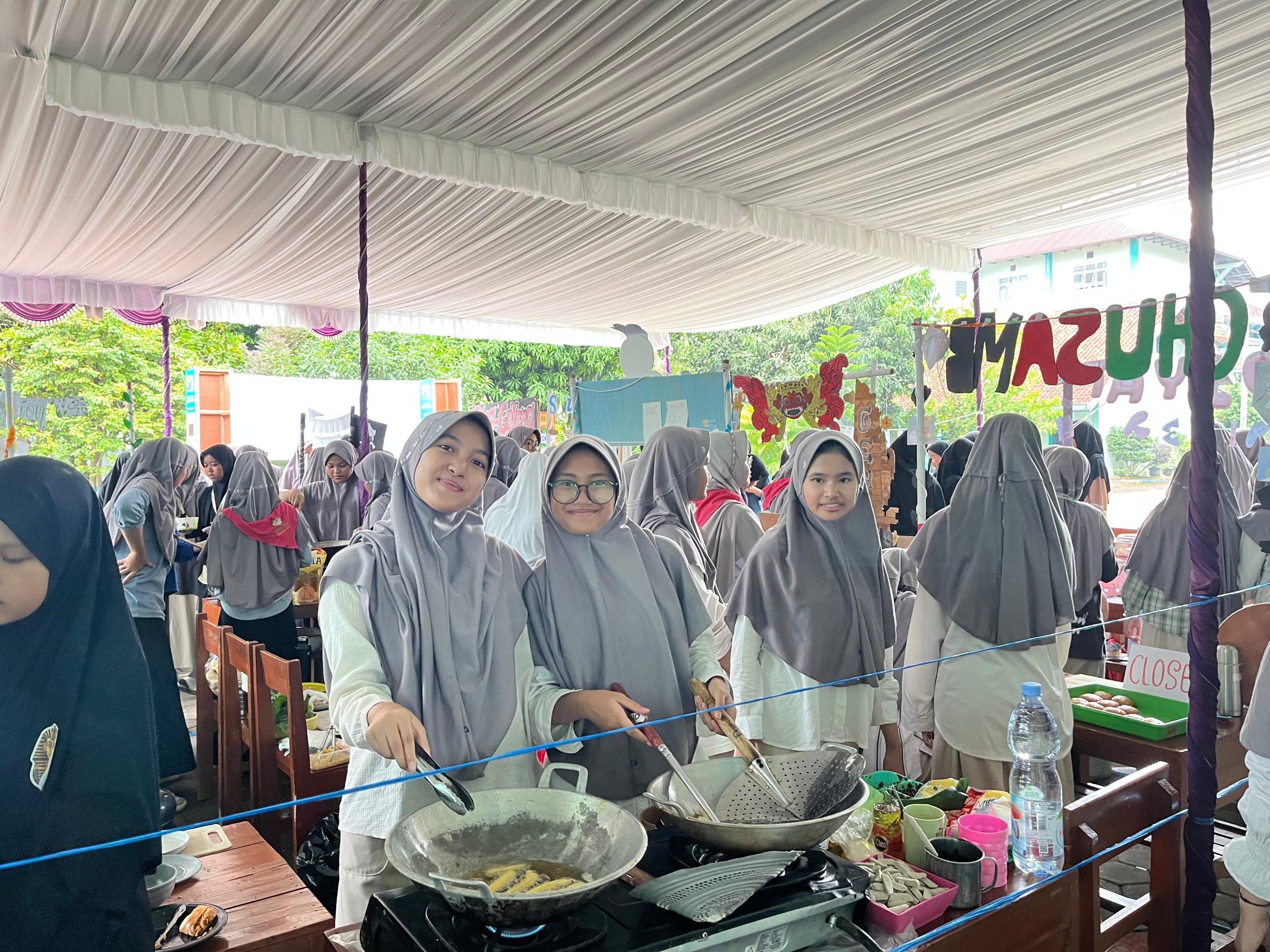 Read more about the article Bangun Jiwa Wirausaha Sejak Dini, SMPIT Assalaam Selenggarakan Socioentrepreneur